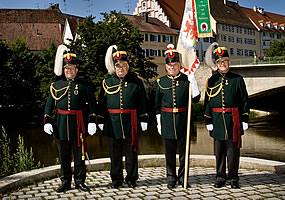 Fahnentrupp - zum Vergrößern - bitte klicken